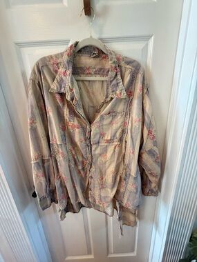 Magnolia Pearl Distressed Floral Button-Up Shirt in Beige and Pink